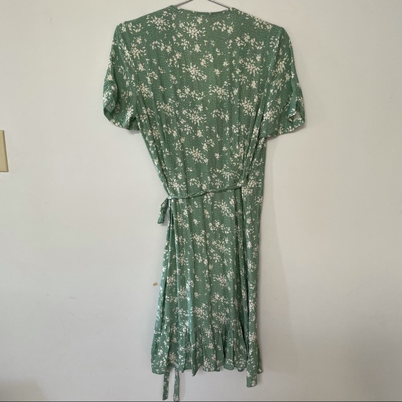 Louizon French boutique NWT wrap dress Sage green ruffle detail - Picture 6 of 6